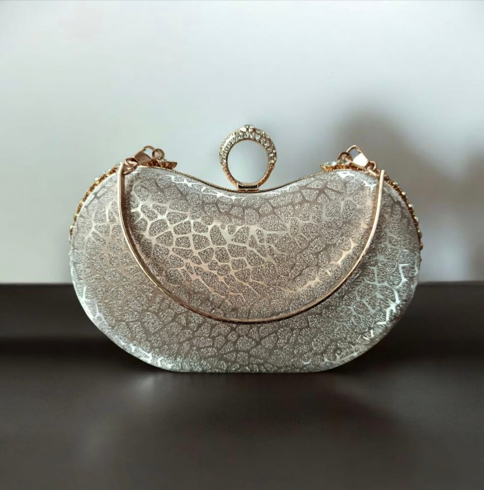 The Gala Glitz Clutch