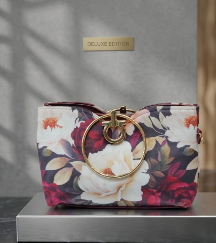Moody Blooms Deluxe Tote